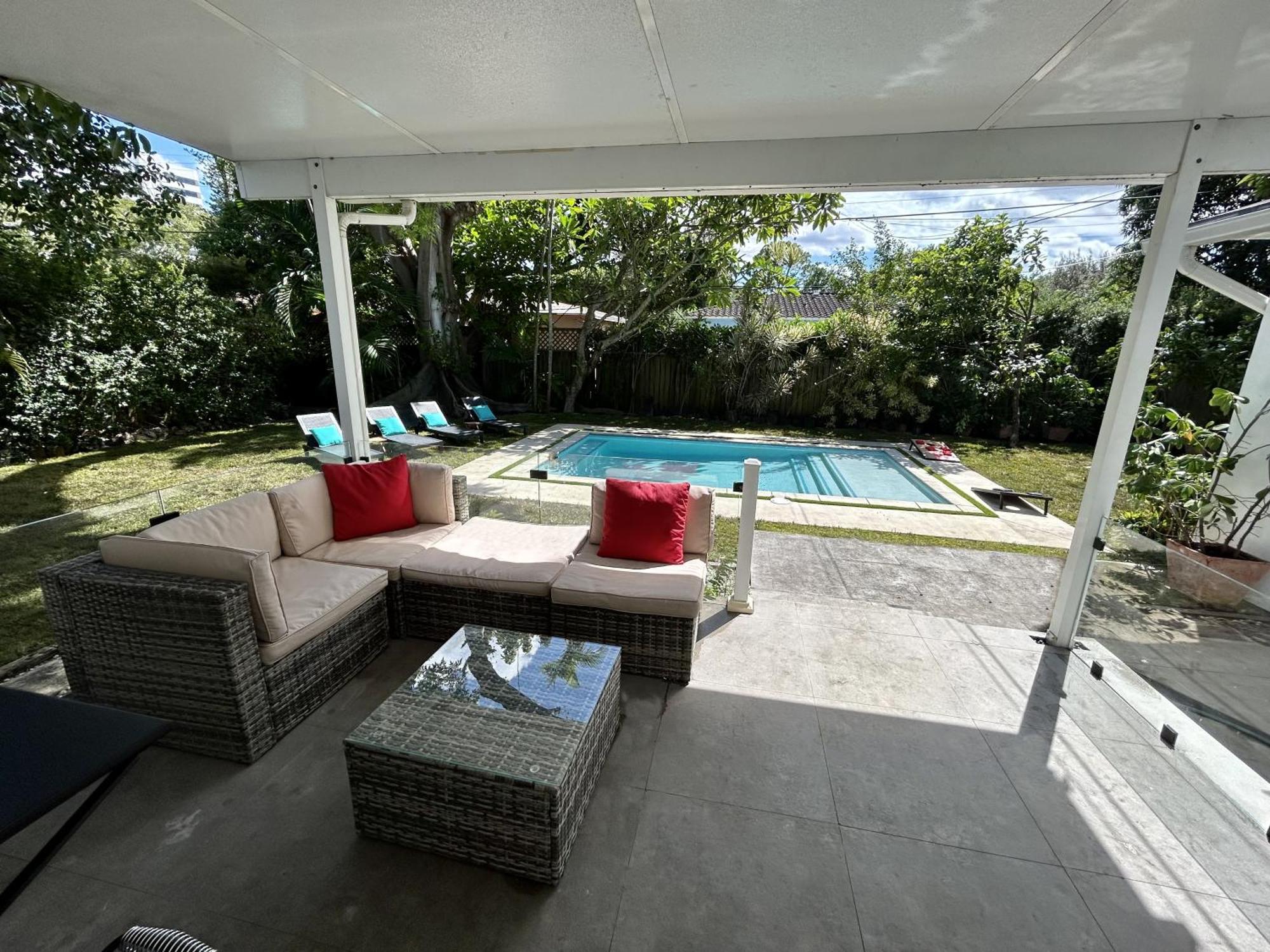 Villa With Pool Design District Miami Exterior photo